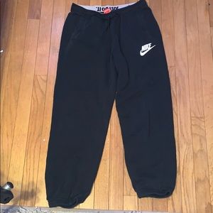 black nike sweatpants